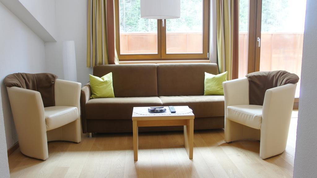 Arina Apartments ซัมเนาน์ ห้อง รูปภาพ