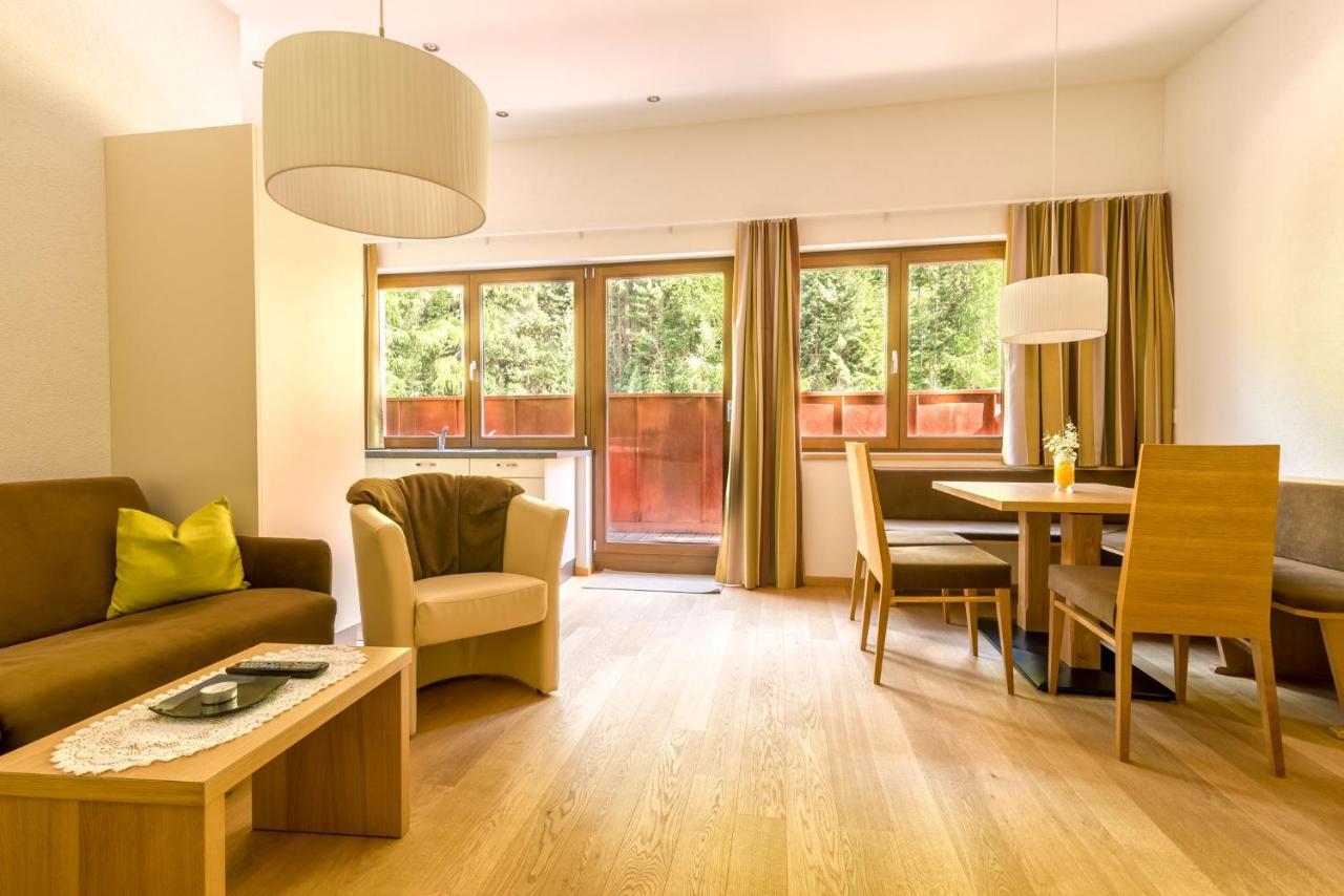 Arina Apartments ซัมเนาน์ ภายนอก รูปภาพ